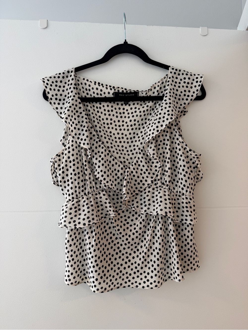 Max Studio London Polka Dot Ruffle Blouse Size Medium